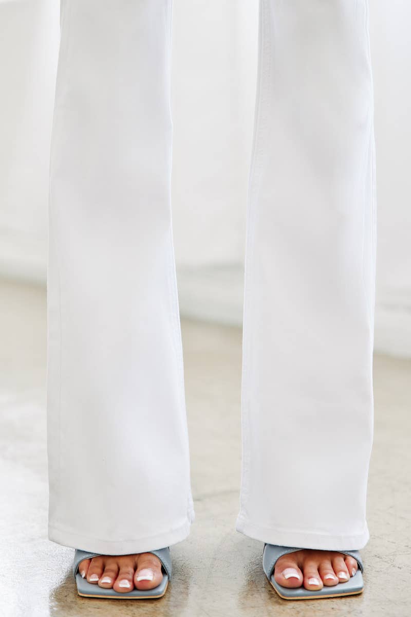 White Mid-rise jeans