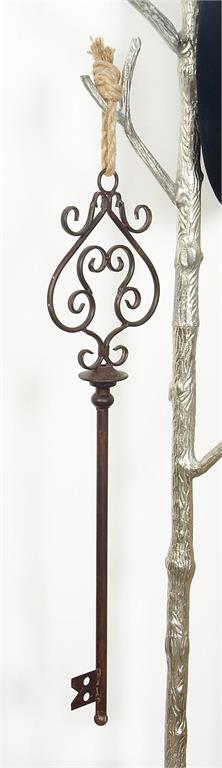Hanging Metal Key Wall Decor