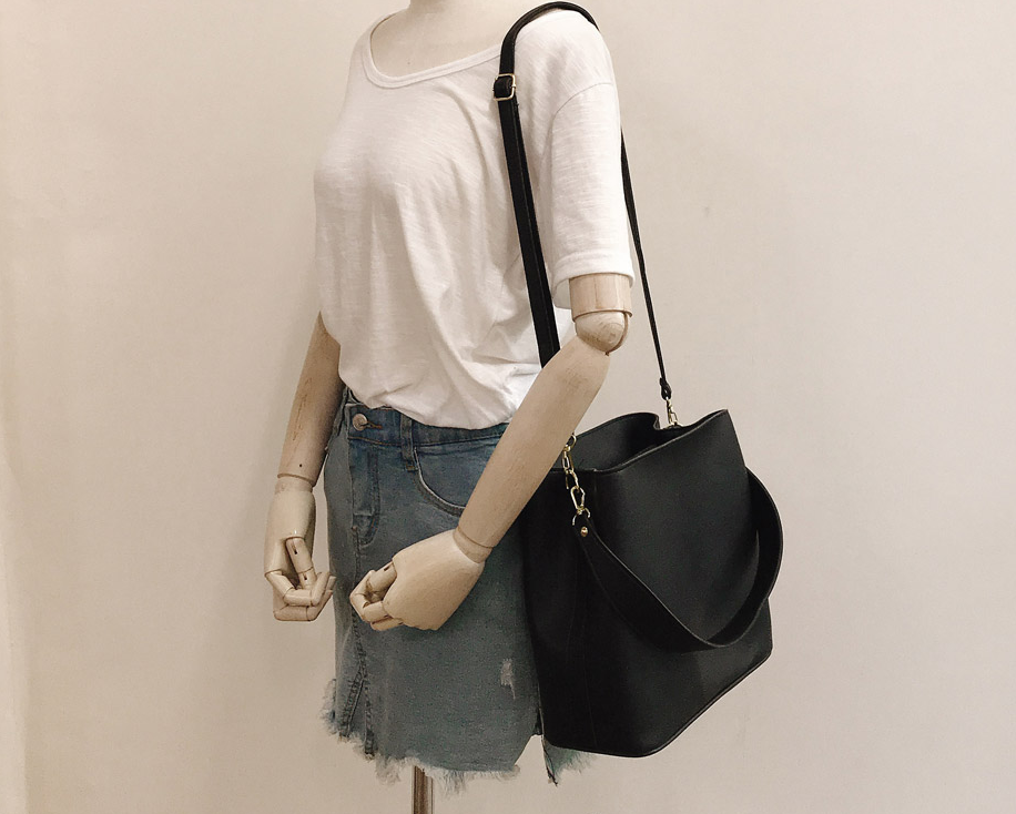 Soft Leather Two way tote/shoulder Bag