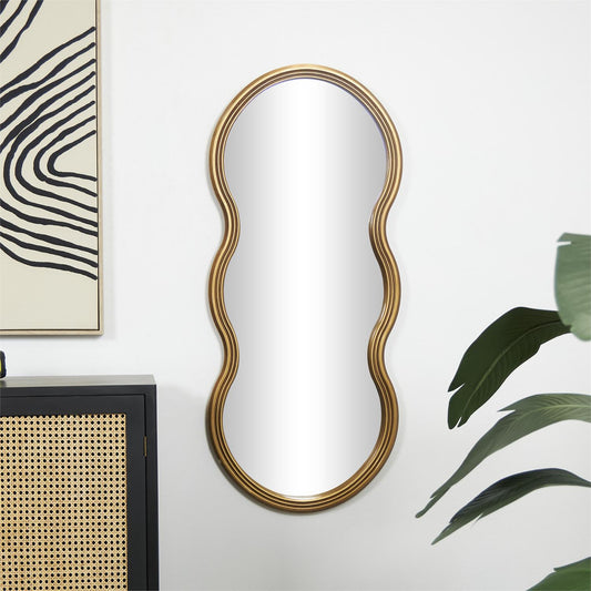 GOLD WOODEN WAVY SHAPED WALL MIRROR WITH RIBBED FRAME