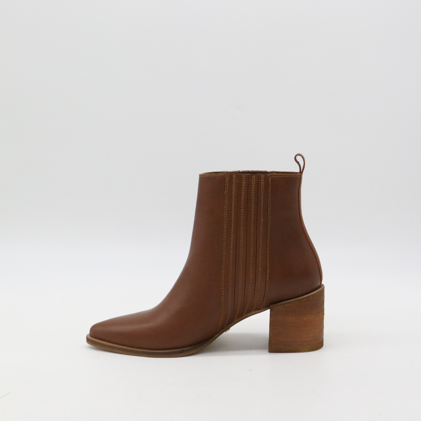 Stagecoach western inspired chelsea booties in tan leather