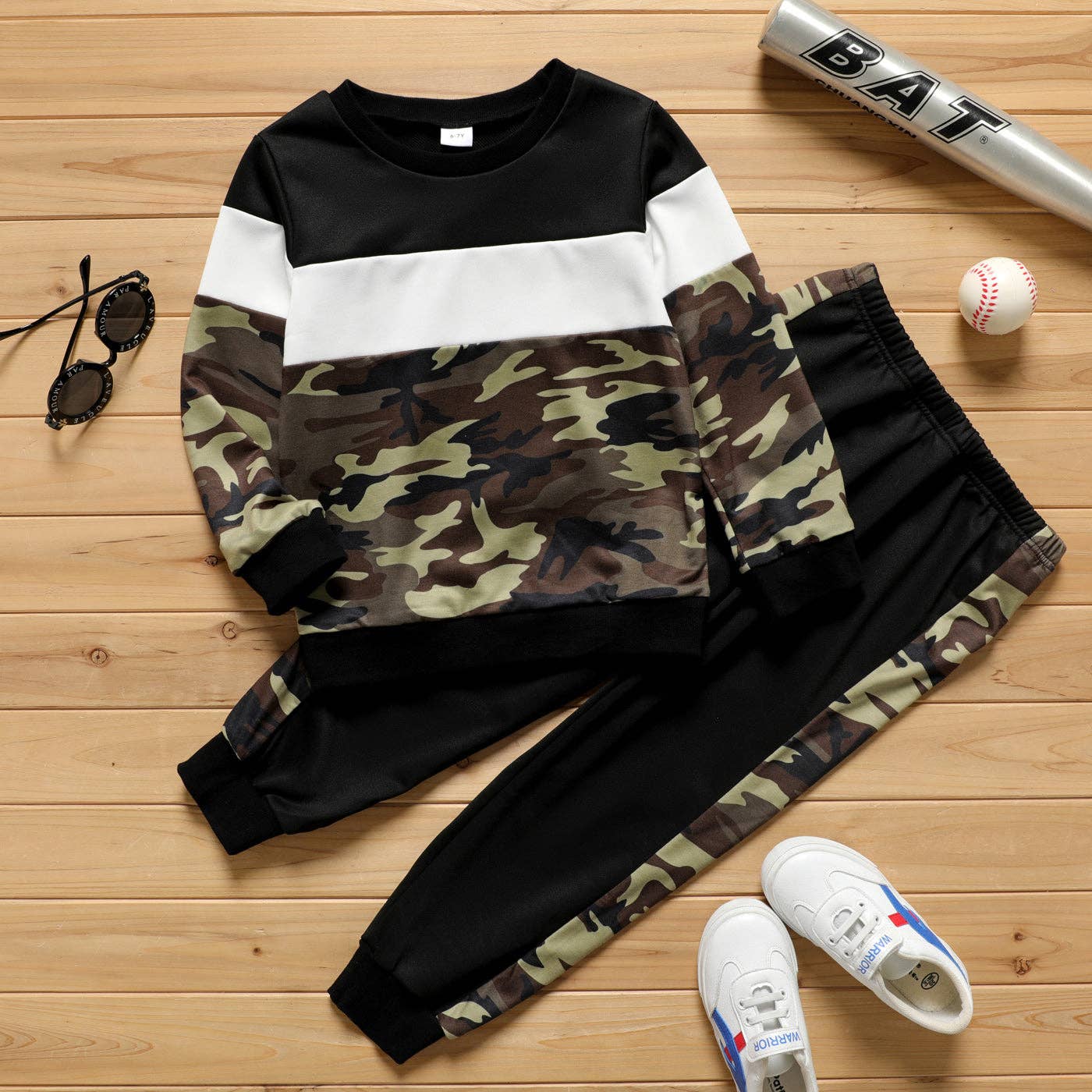 2-piece Kid Boy Camouflage Sweatshirt and Pants Set