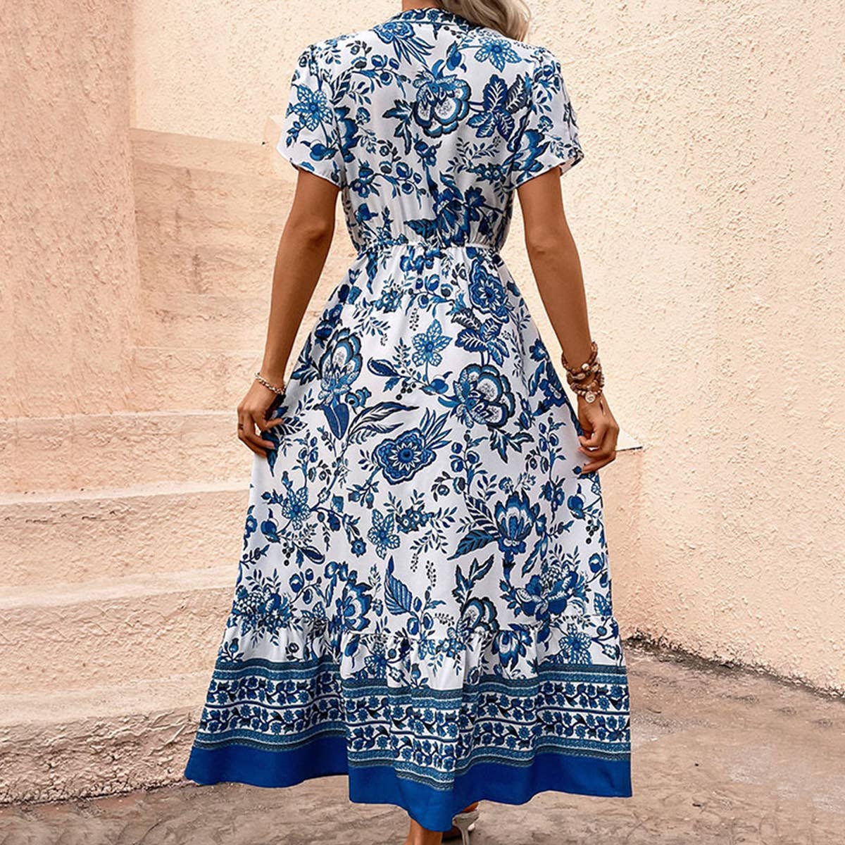 Blue printed slimming dress