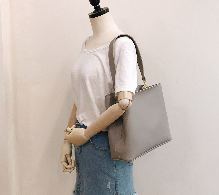 Soft Leather Two way tote/shoulder Bag